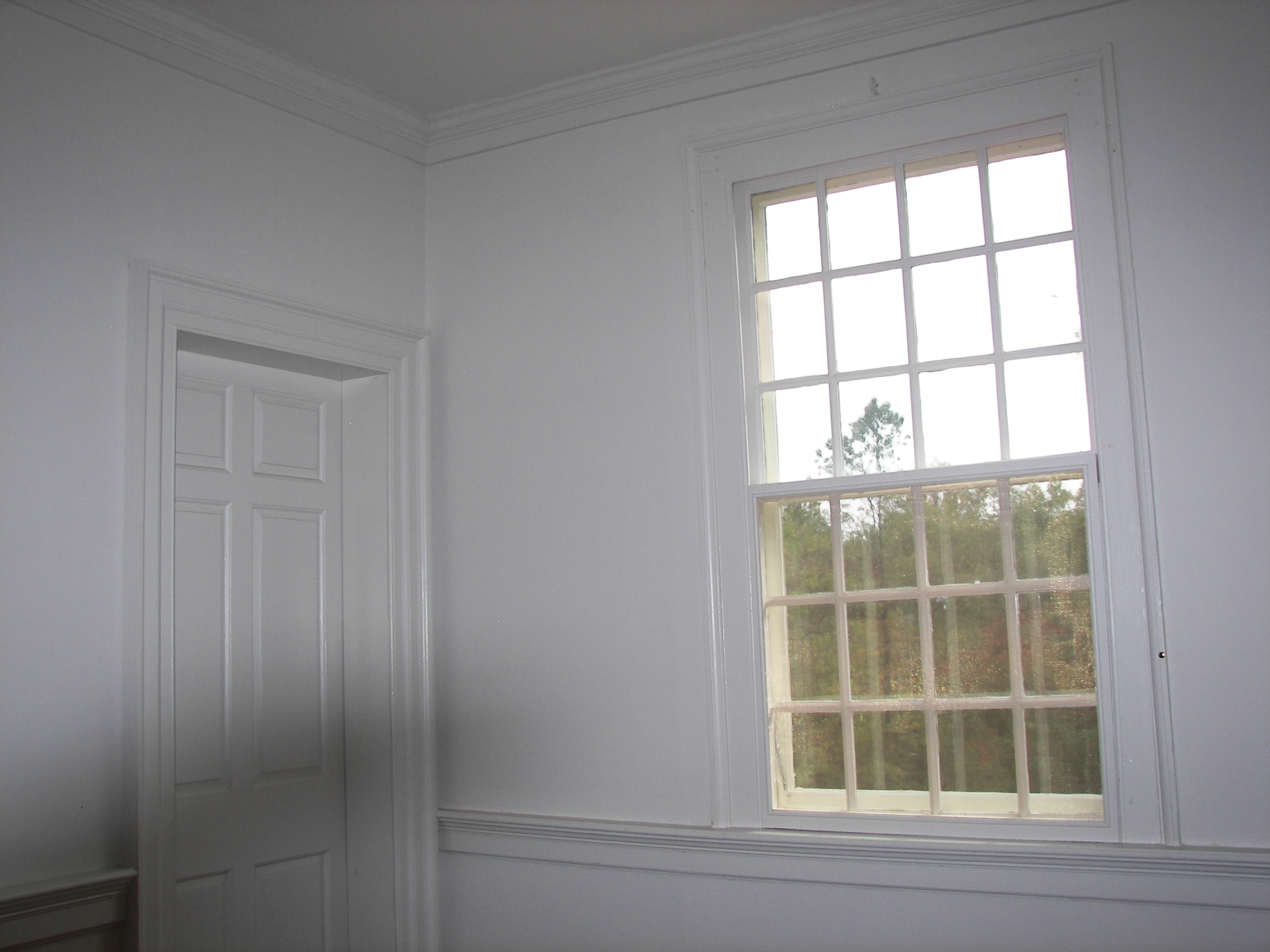 DARK BLACK MIST MOVING THROUGHT ROOM.